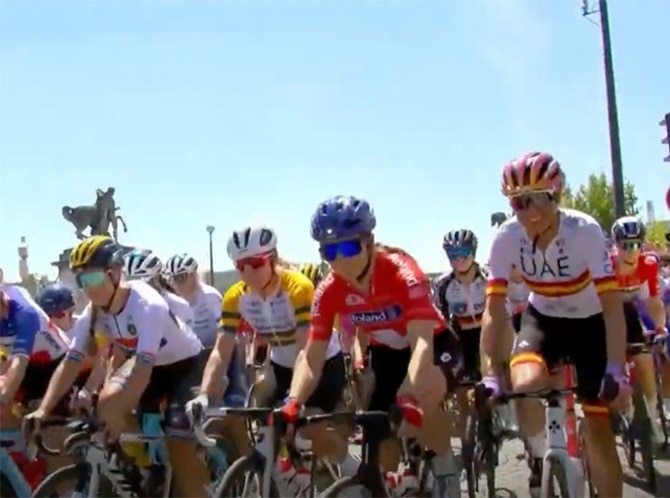 Edge to fans: data and insights power the Tour de France Femmes avec Zwift